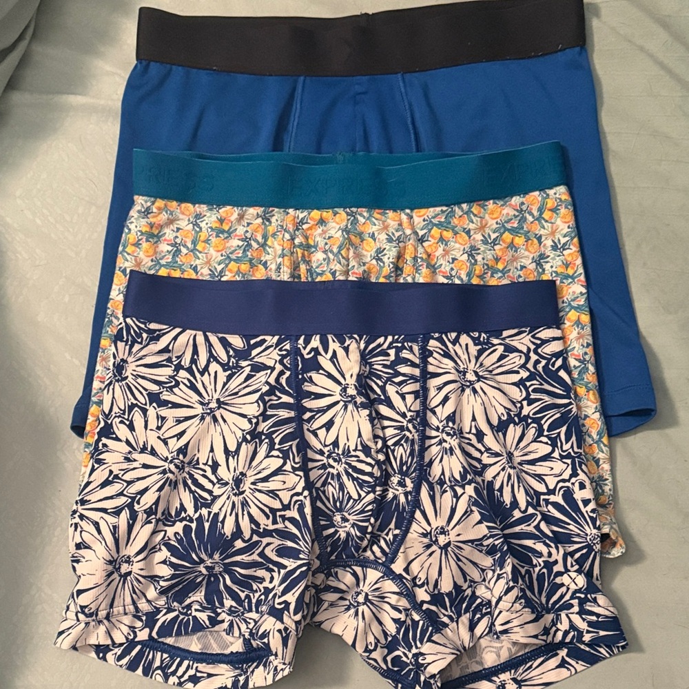Express Women's Floral and Solid Shorts Set - Blue and Multicolor